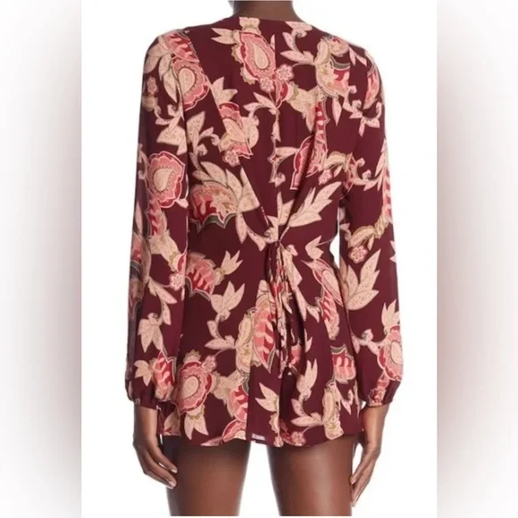 SHOW ME YOUR MUMU | Bailey Tie Back Romper for Fall | Flouncy Boho Print | Small - Picture 2 of 11